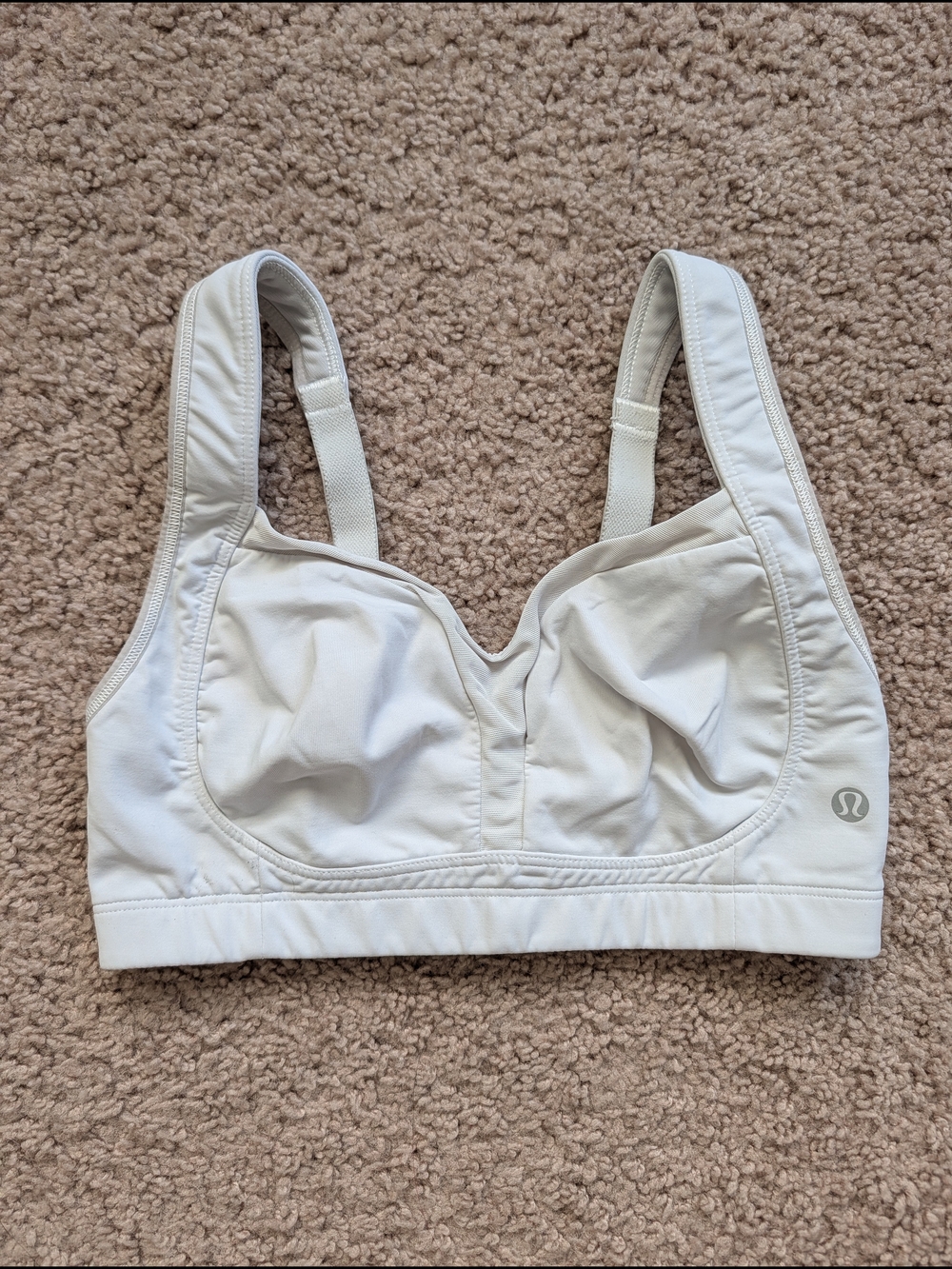 Lululemon Womens White Activewear Ta Ta Tamer II Sports Bra Size 32D